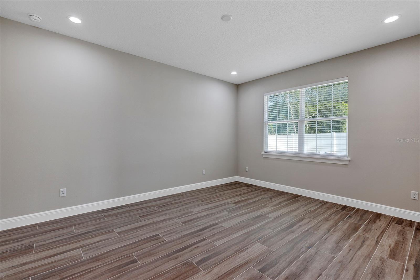 Image 33 of 45 For 3919 135th Lane