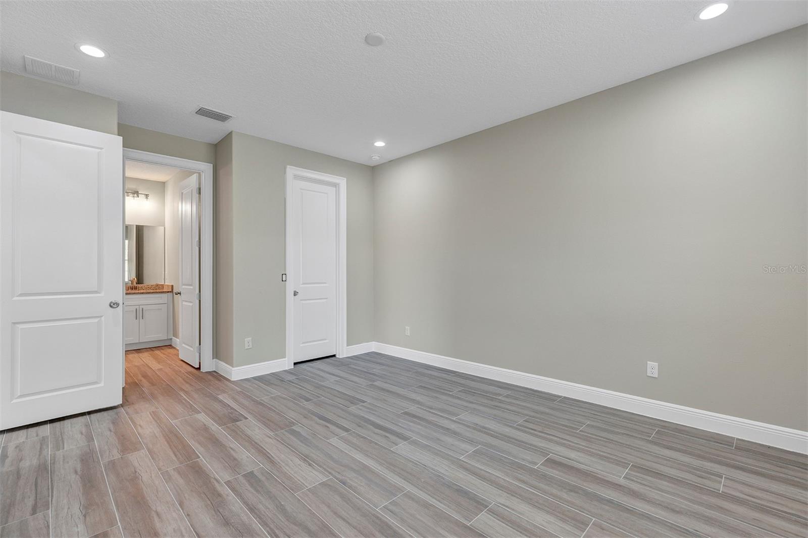 Image 35 of 45 For 3919 135th Lane