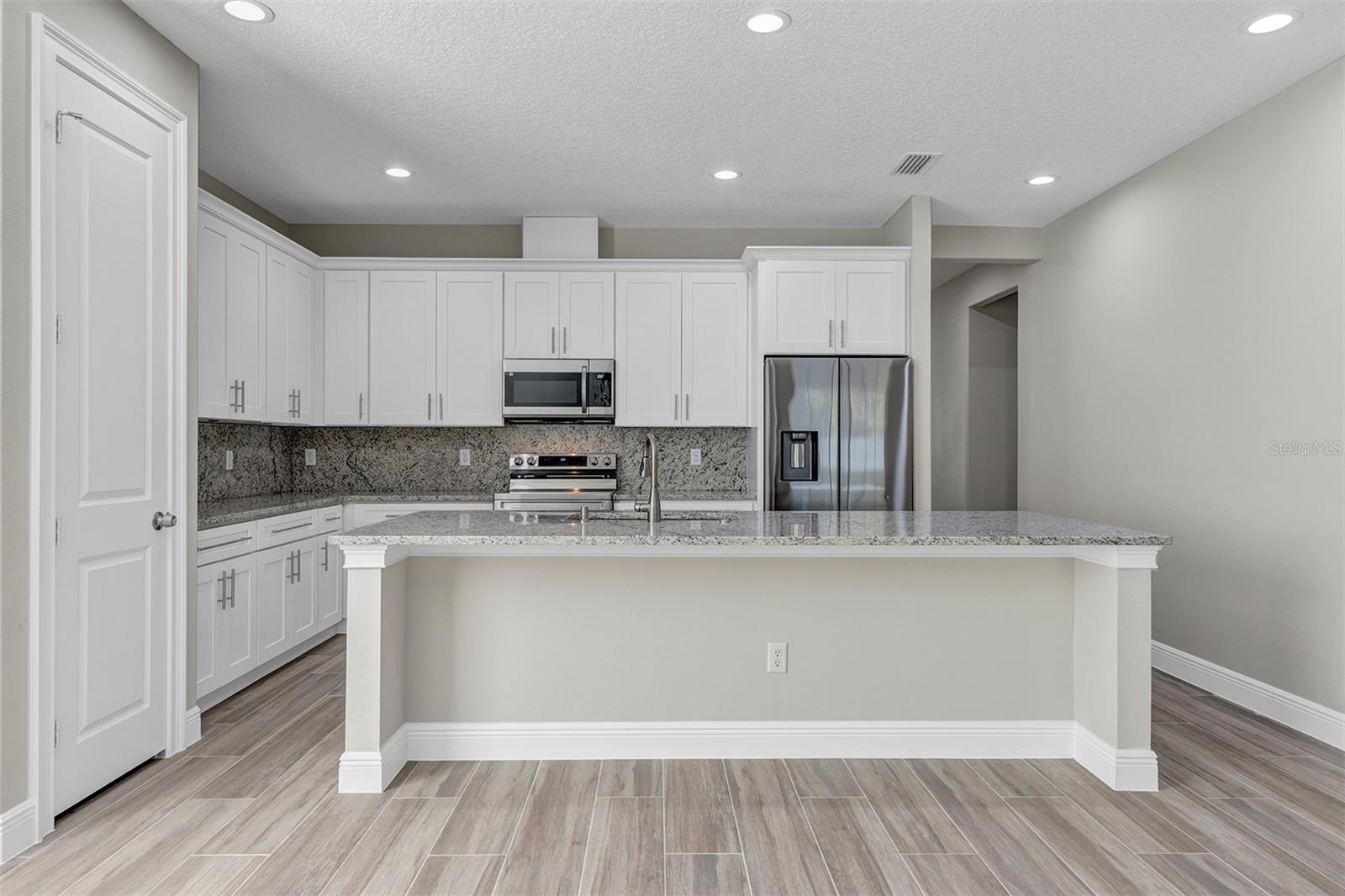 Image 7 of 45 For 3919 135th Lane