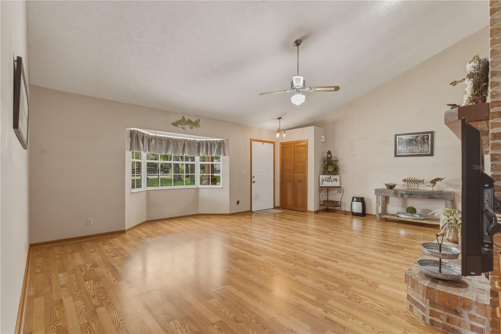 Image 8 of 58 For 26 Count Fleet Drive