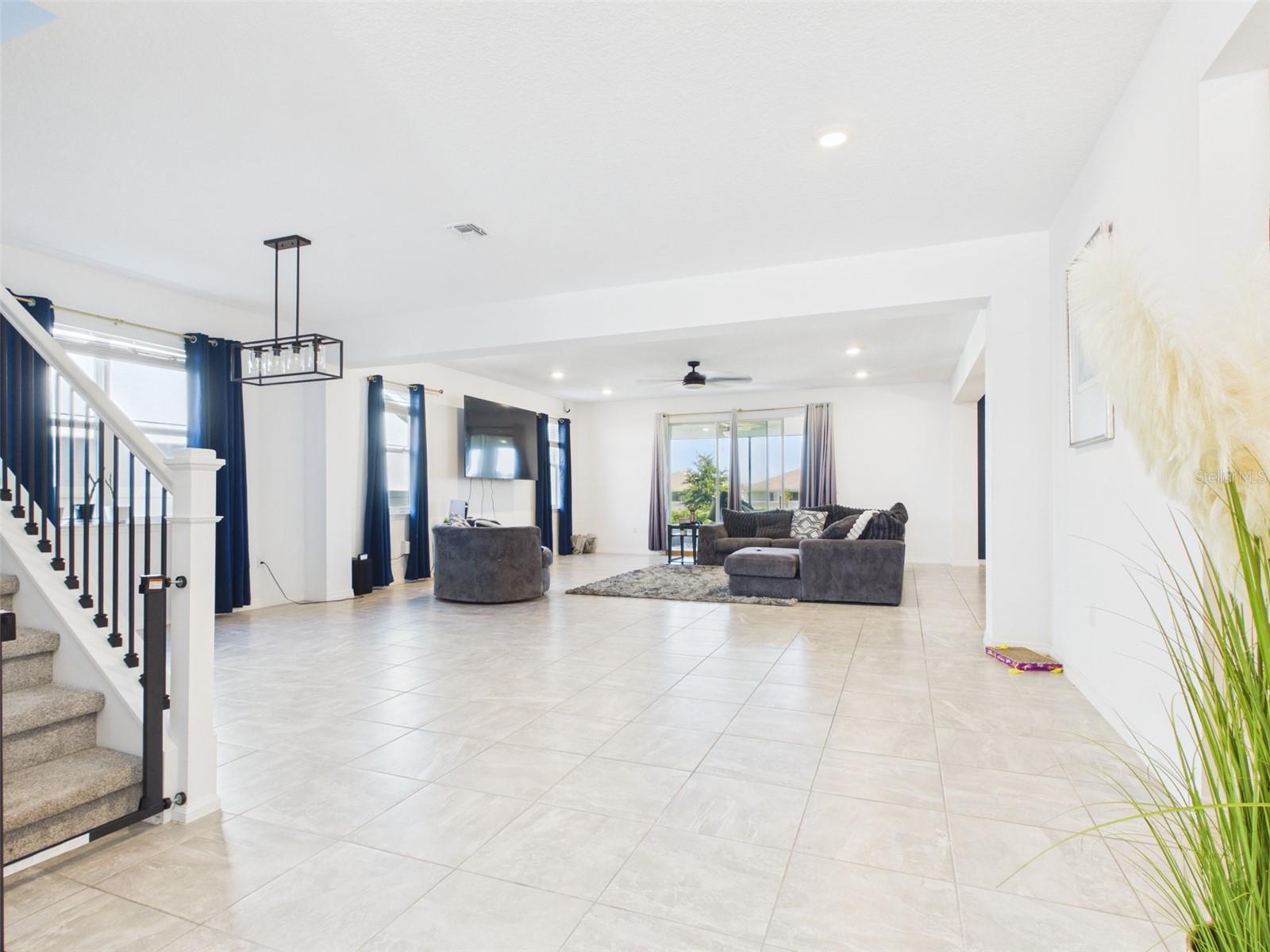 Image 7 of 32 For 7251 60th Lane
