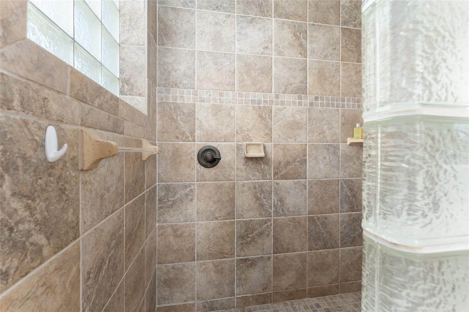 Image 24 of 53 For 7830 25th Avenue