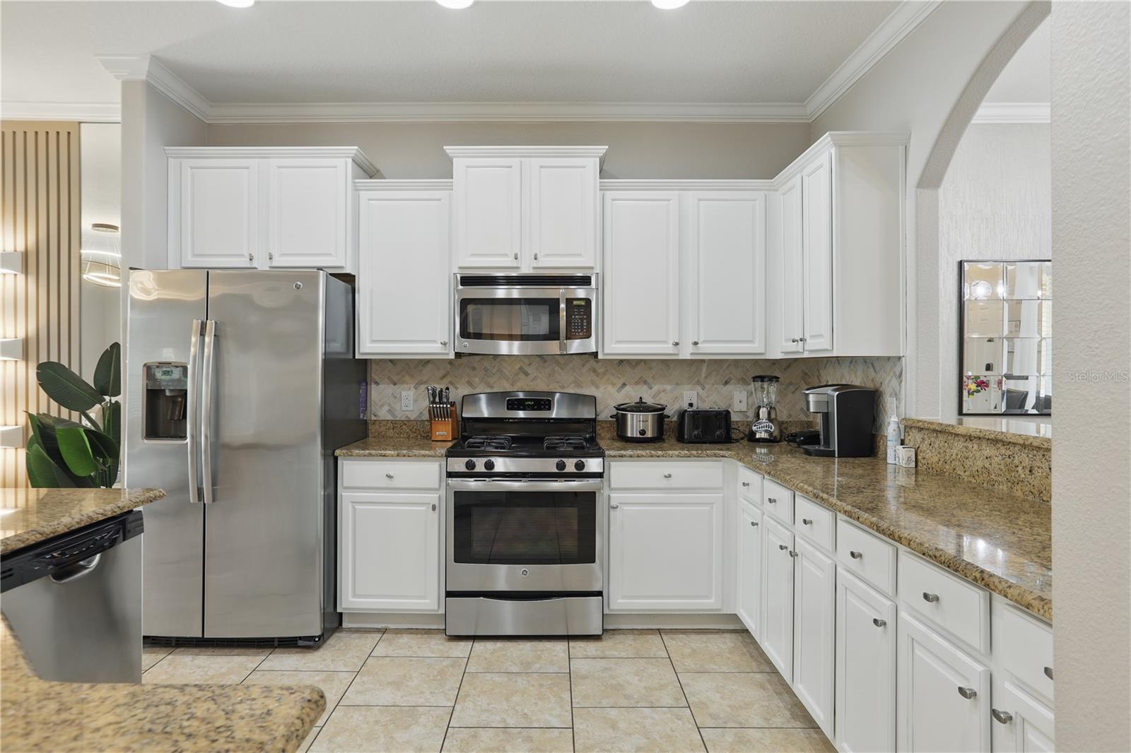 Image 9 of 55 For 4147 Oaktree Drive
