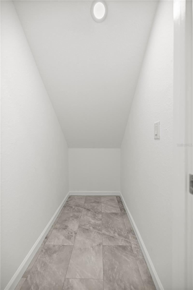 Image 11 of 25 For 305 5th Terrace