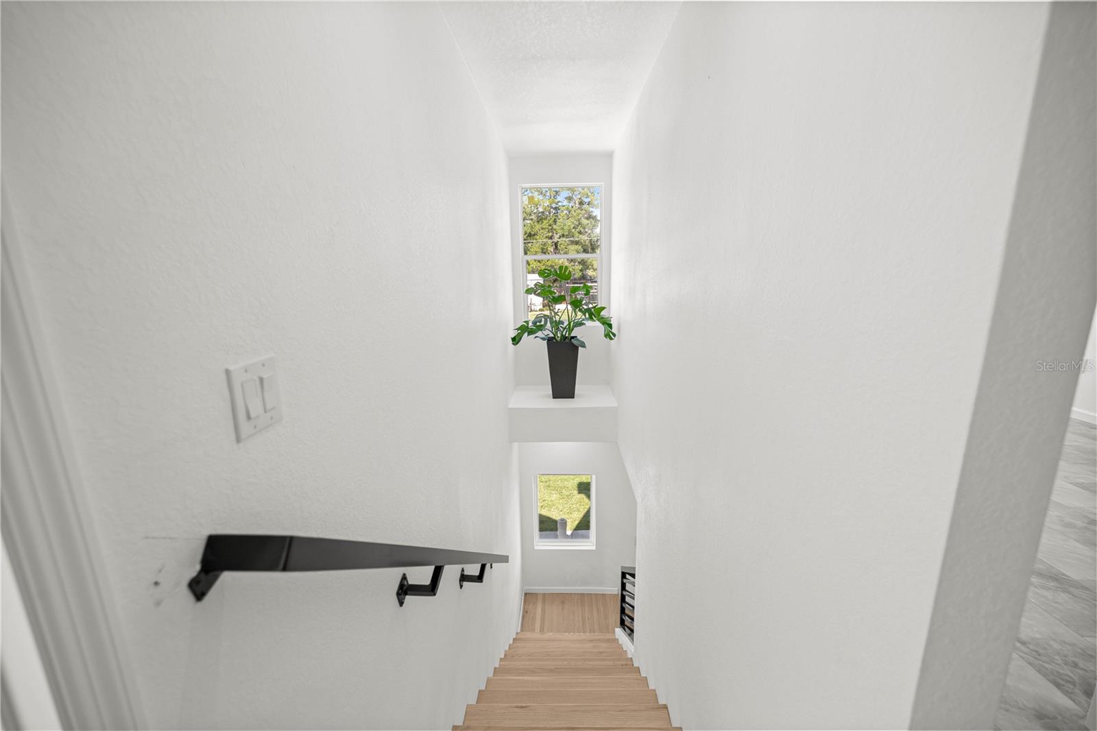 Image 20 of 25 For 305 5th Terrace