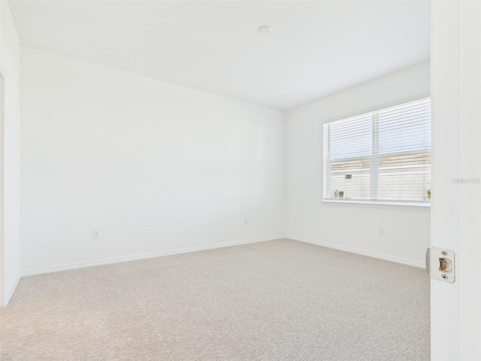 Image 10 of 26 For 5824 70th Terrace