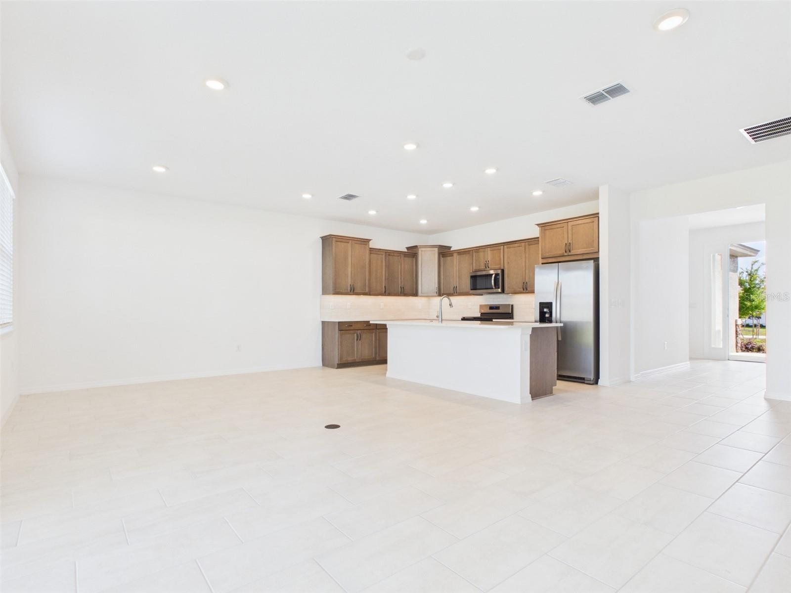 Image 6 of 26 For 5824 70th Terrace