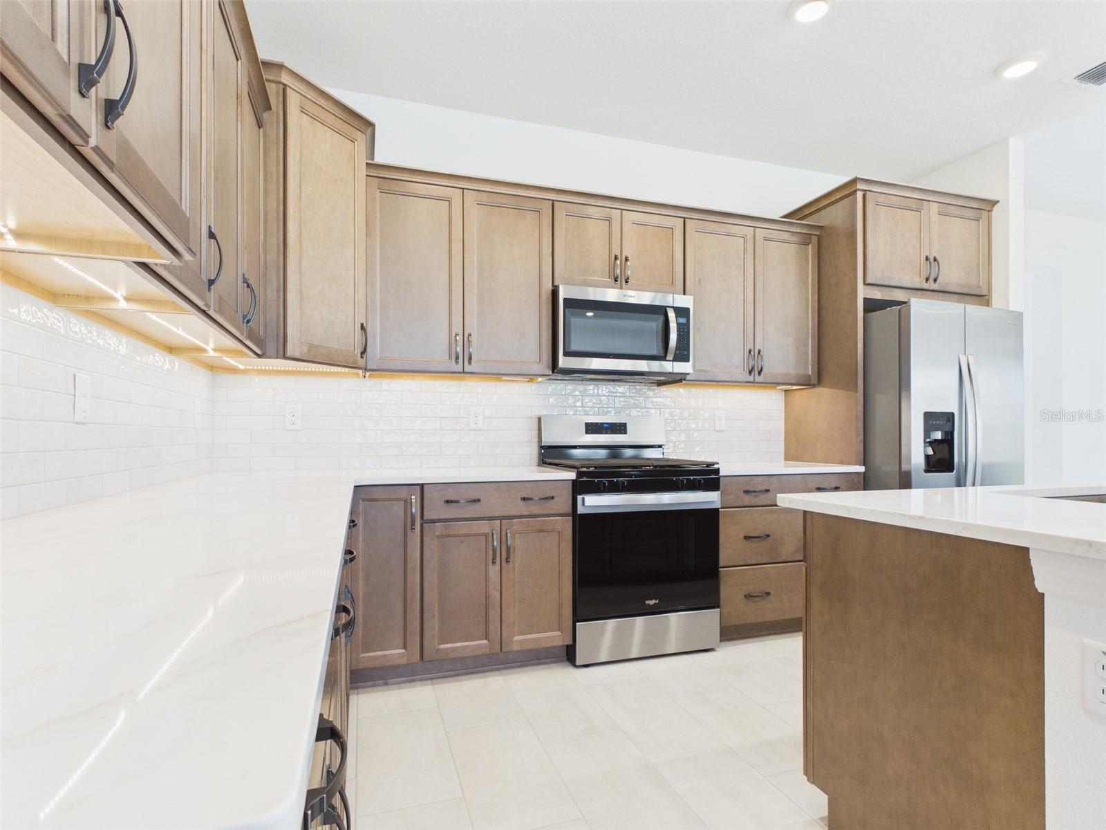Image 8 of 26 For 5824 70th Terrace