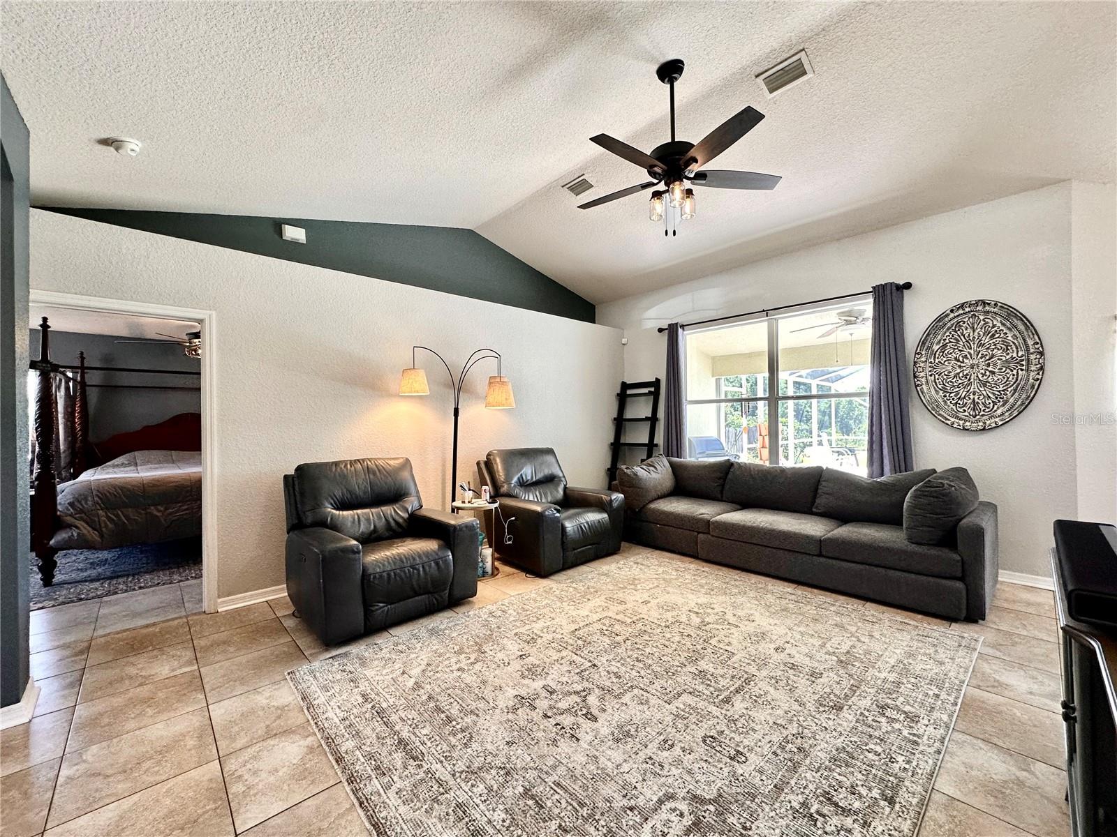 Image 3 of 28 For 13073 3rd Court