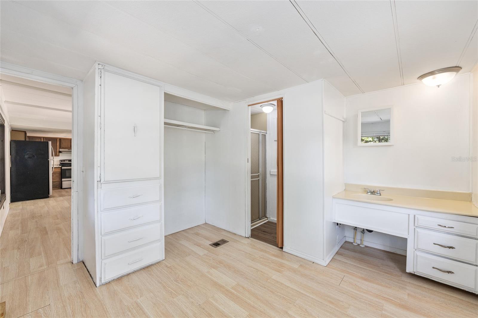 Image 13 of 35 For 2901 91st Street