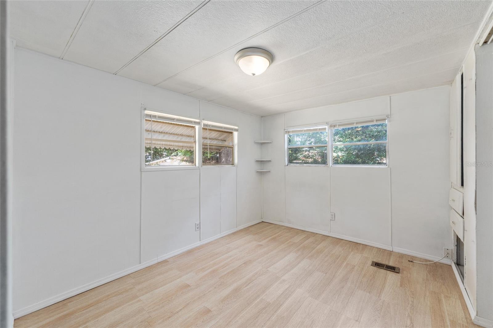 Image 17 of 35 For 2901 91st Street