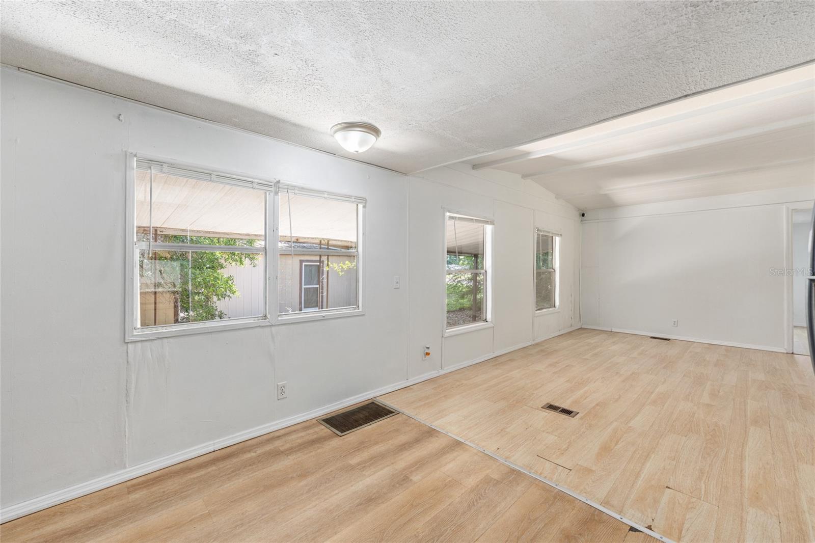 Image 7 of 35 For 2901 91st Street