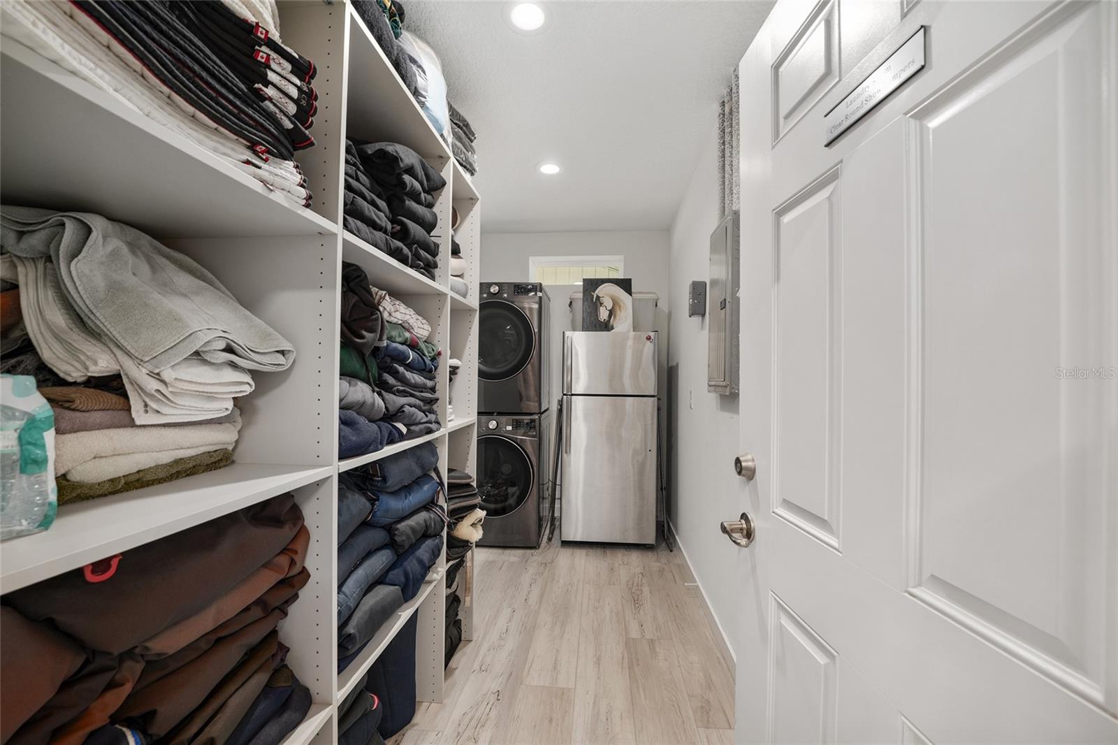 Image 11 of 81 For 663 80th Avenue