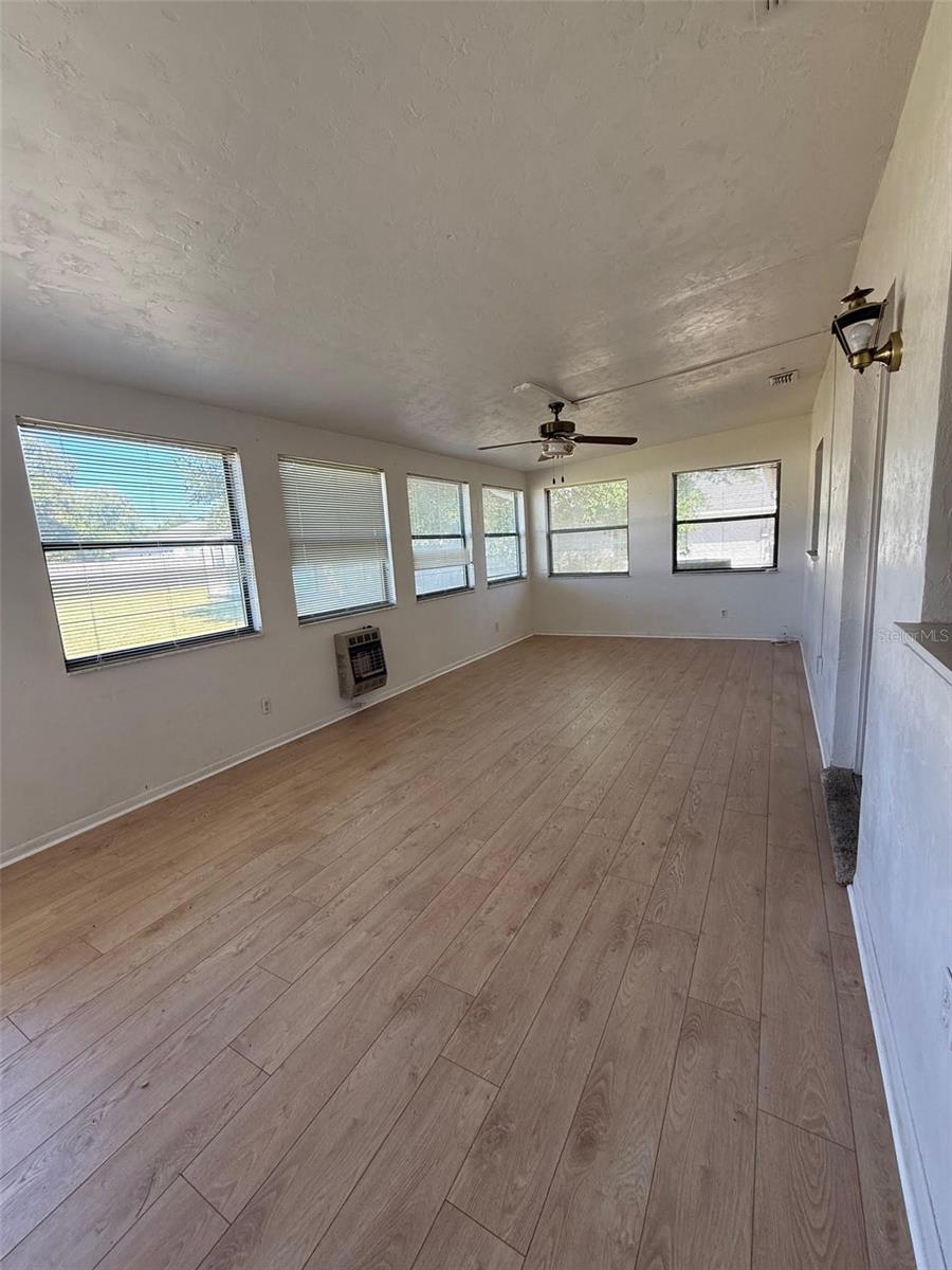 Image 11 of 16 For 9706 30th Terrace