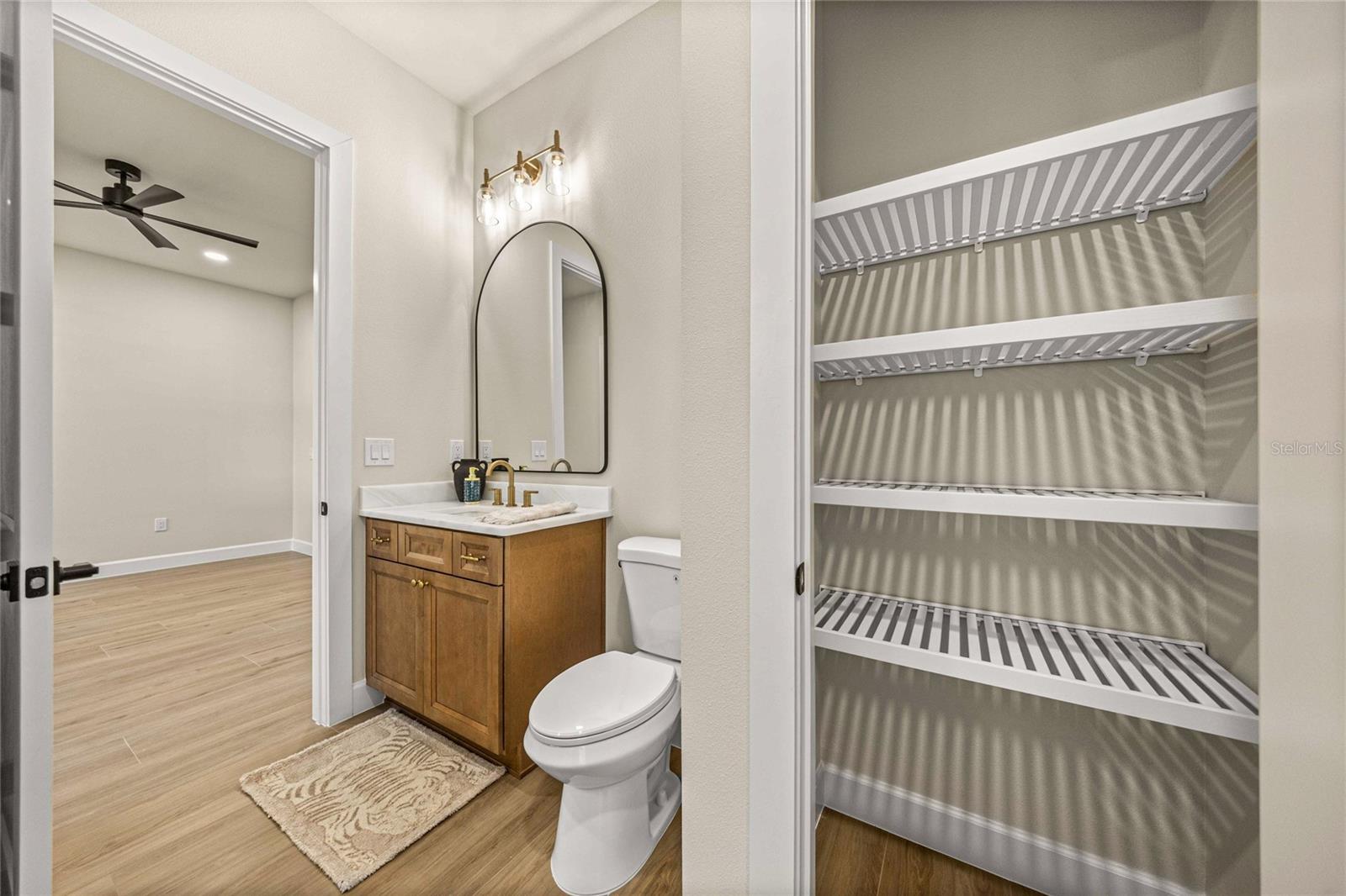 Image 21 of 38 For 2120 41st Avenue
