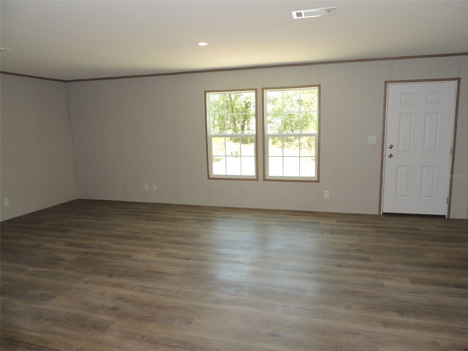 Image 12 of 39 For 14230 20th Street