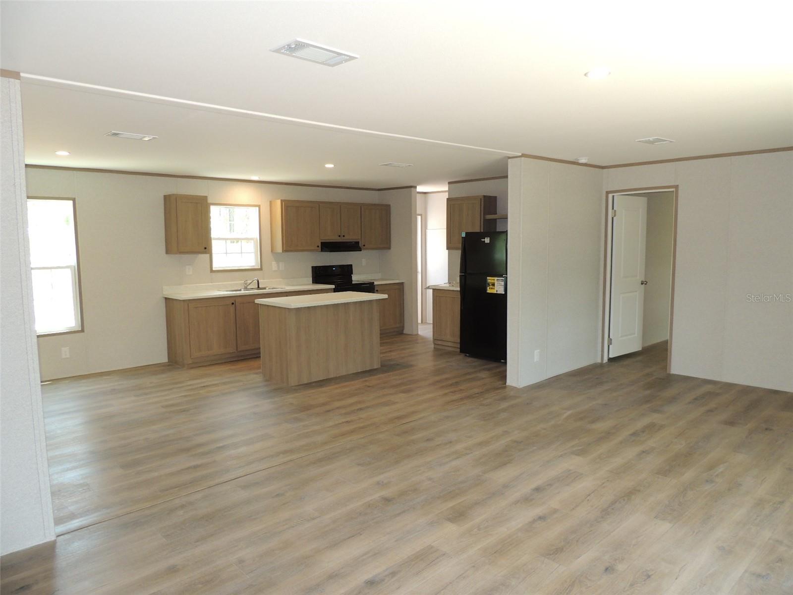Image 14 of 39 For 14230 20th Street