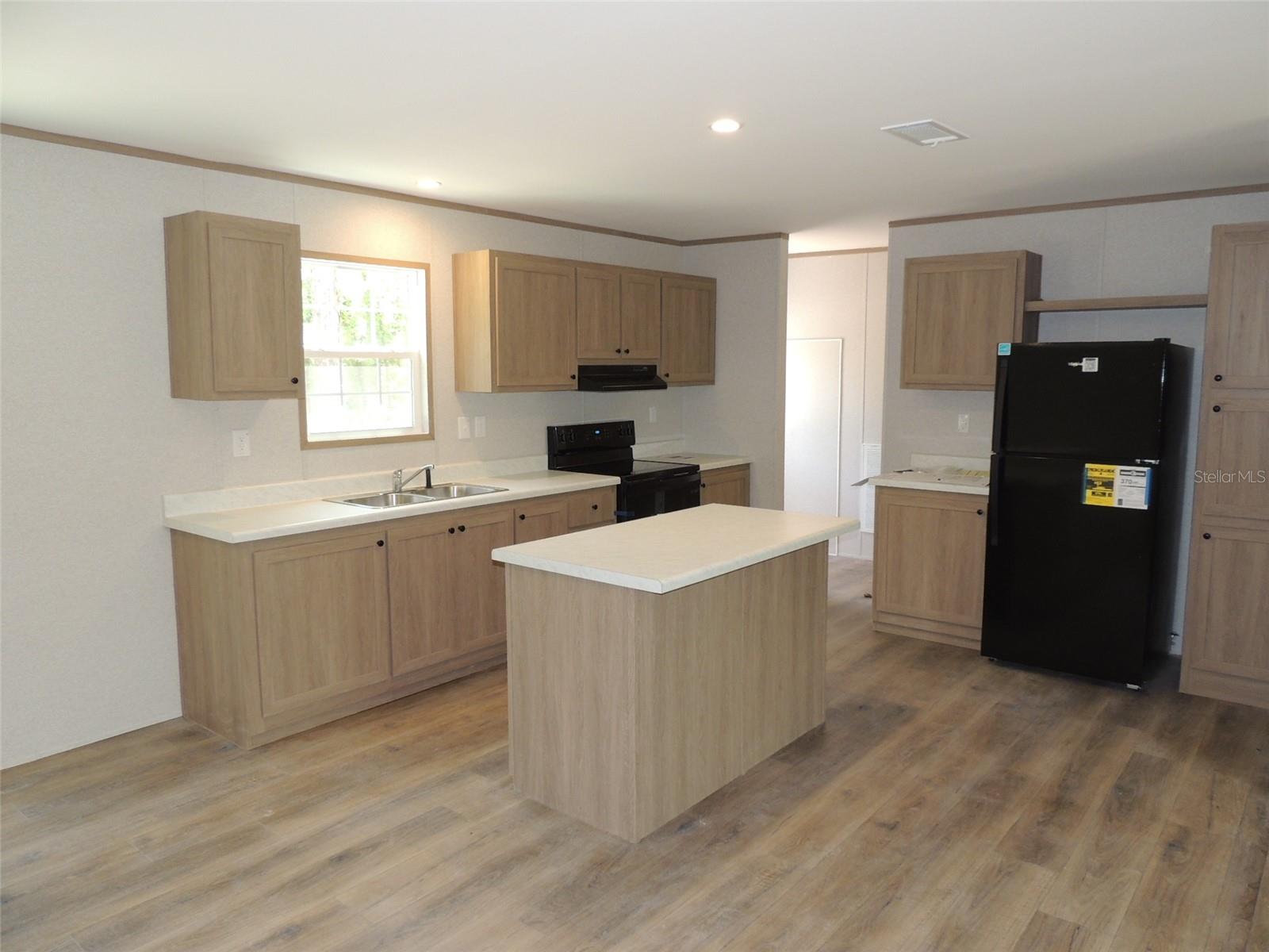 Image 15 of 39 For 14230 20th Street