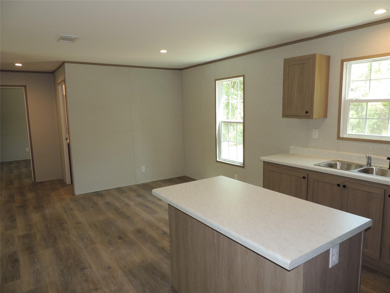 Image 18 of 39 For 14230 20th Street