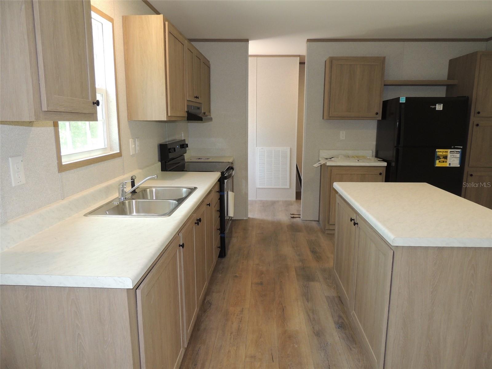 Image 22 of 39 For 14230 20th Street