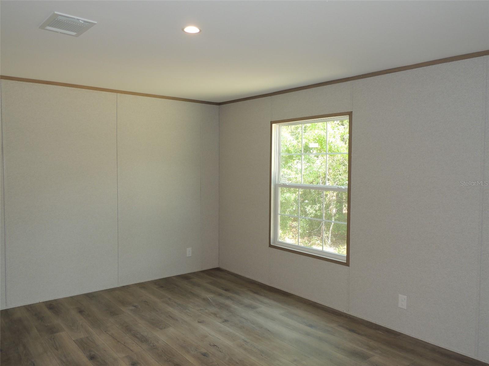 Image 23 of 39 For 14230 20th Street