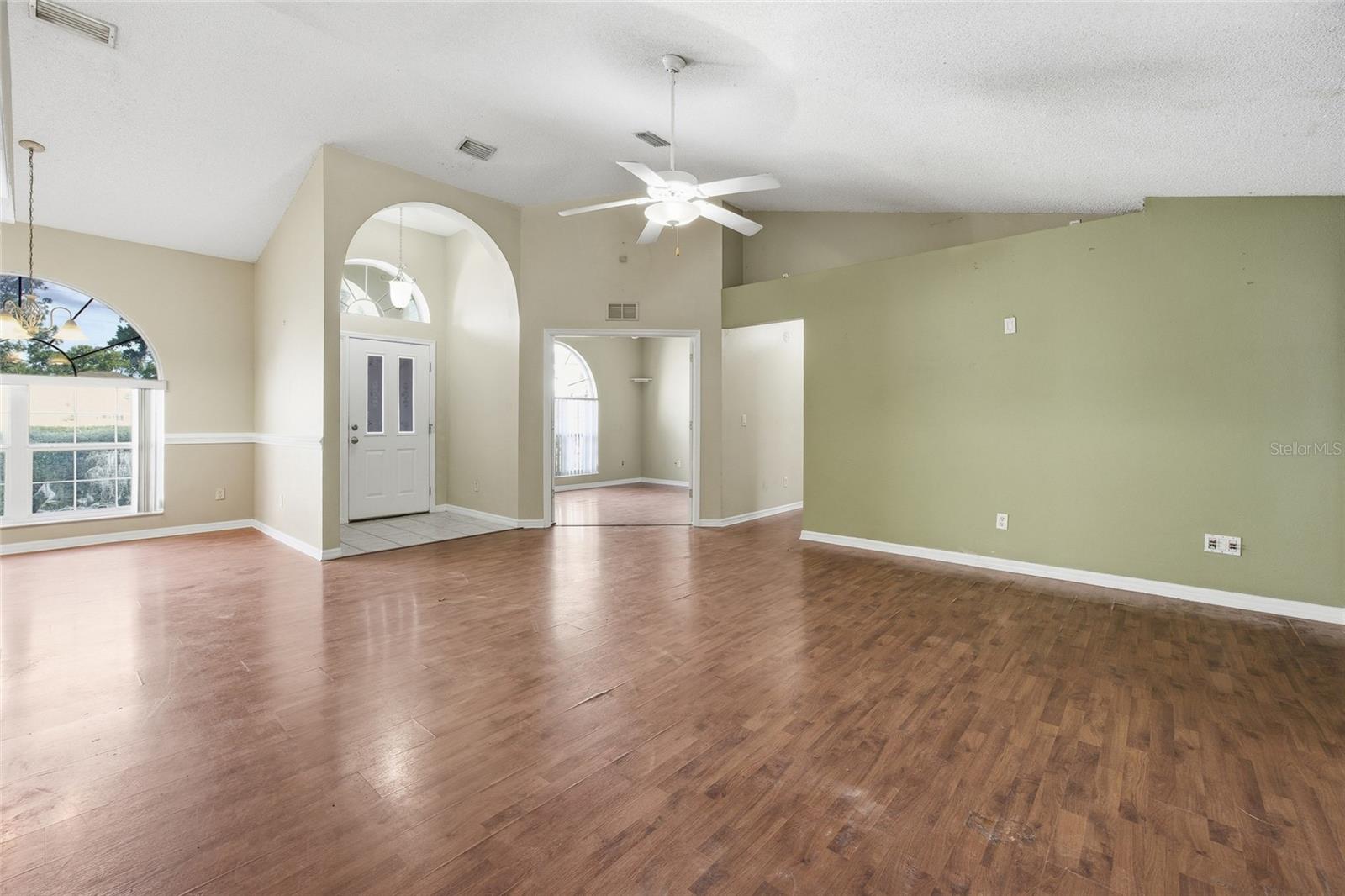 Image 10 of 47 For 5801 Sw 115th Street Road