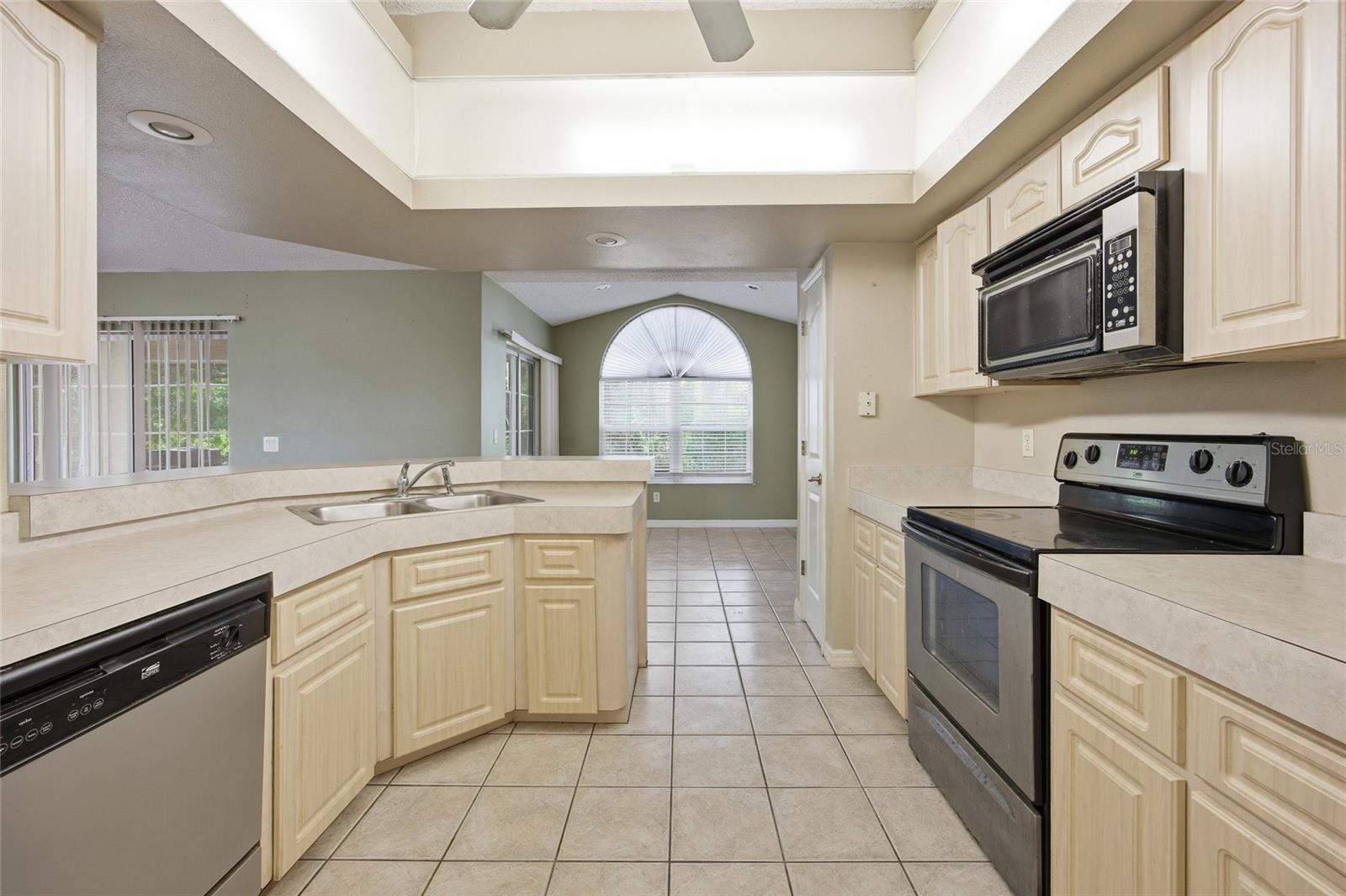 Image 14 of 47 For 5801 Sw 115th Street Road
