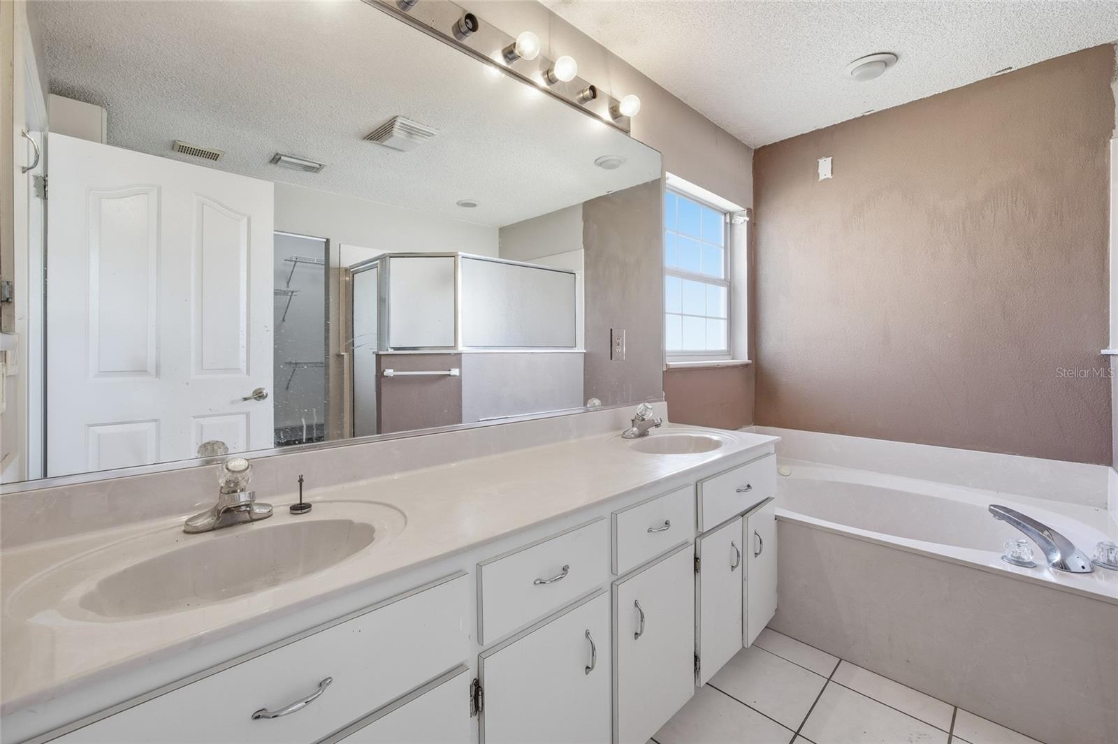 Image 28 of 47 For 5801 Sw 115th Street Road