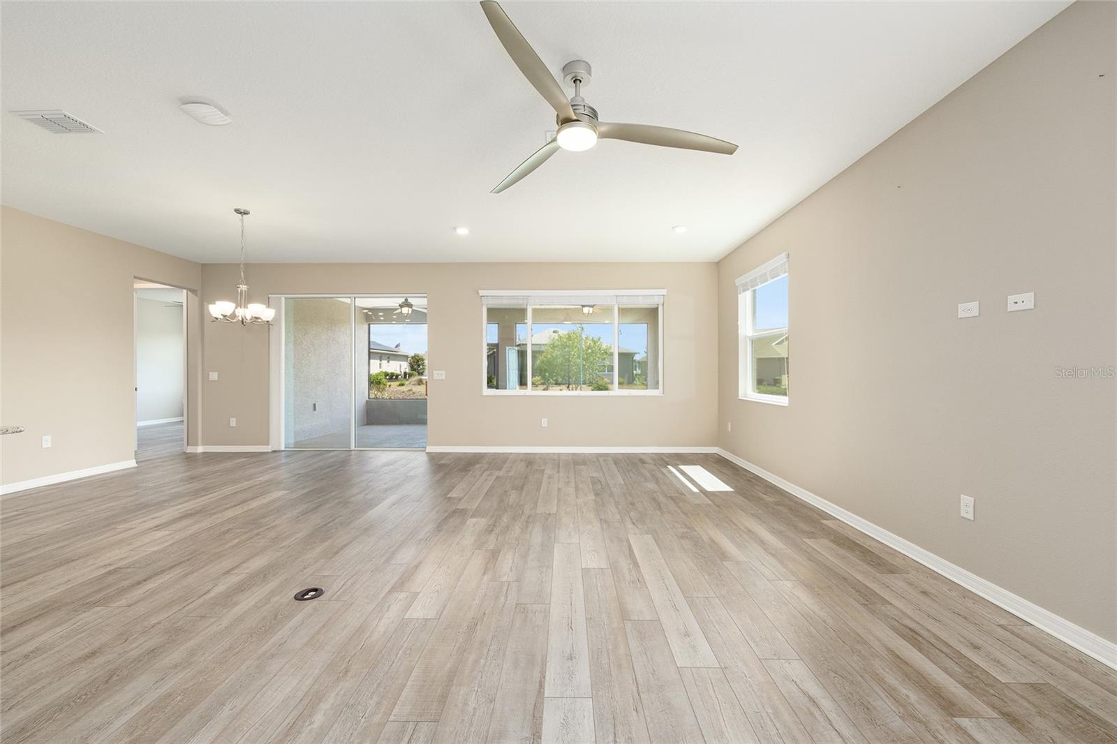 Image 19 of 51 For 8898 104th Circle