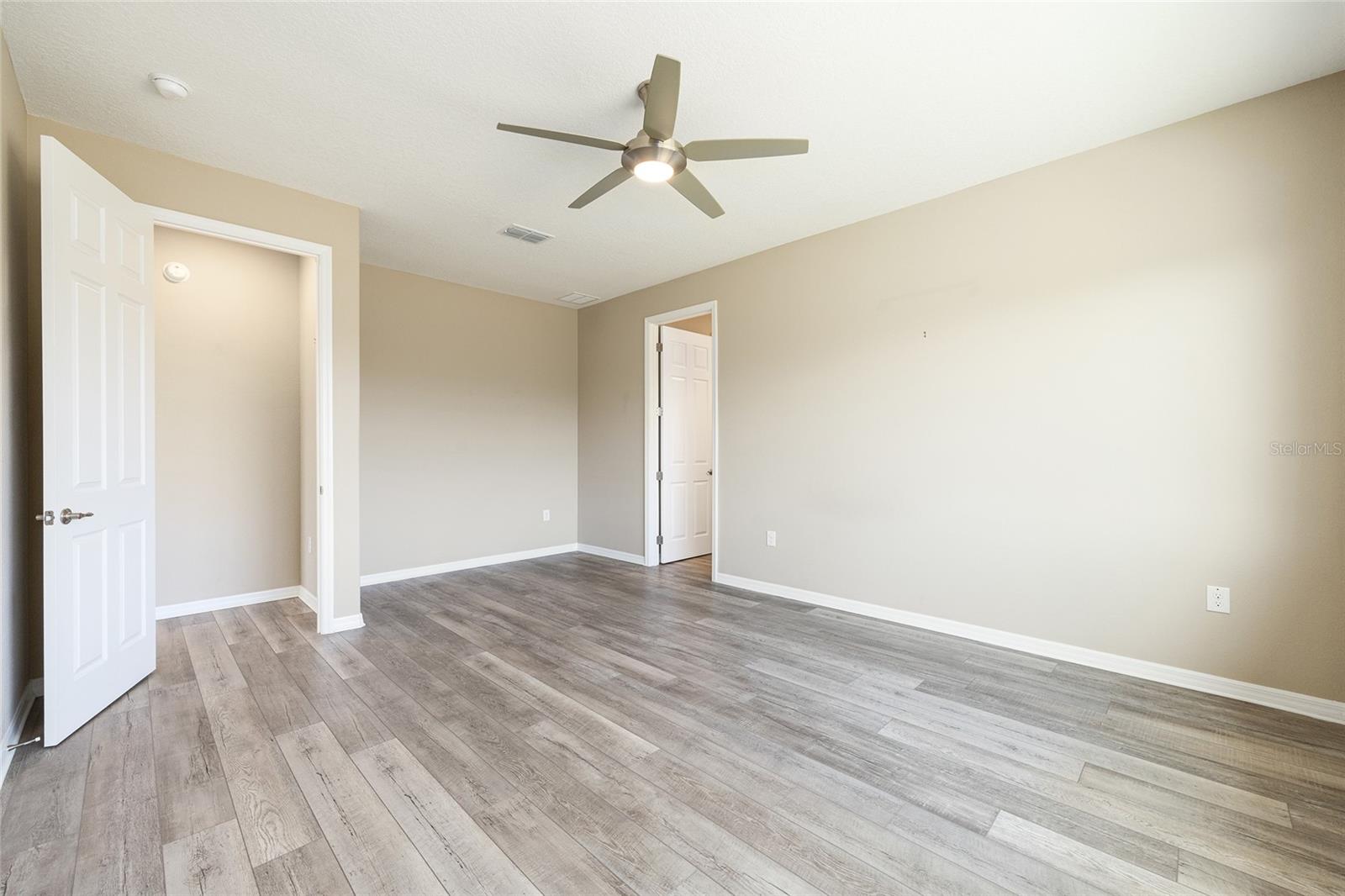 Image 33 of 51 For 8898 104th Circle