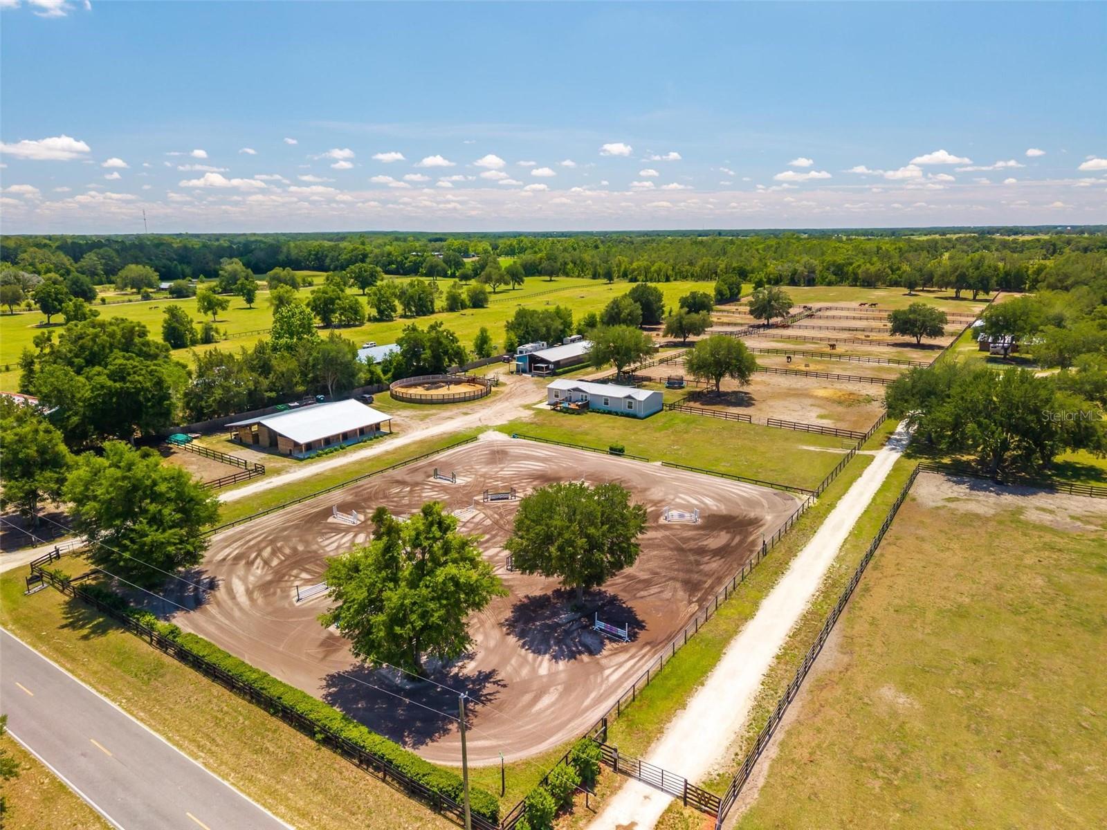 Details for 18350 42nd Place, MORRISTON, FL 32668