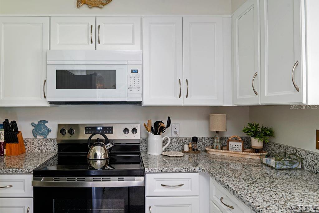 Image 10 of 40 For 9205 Jasmine Lane