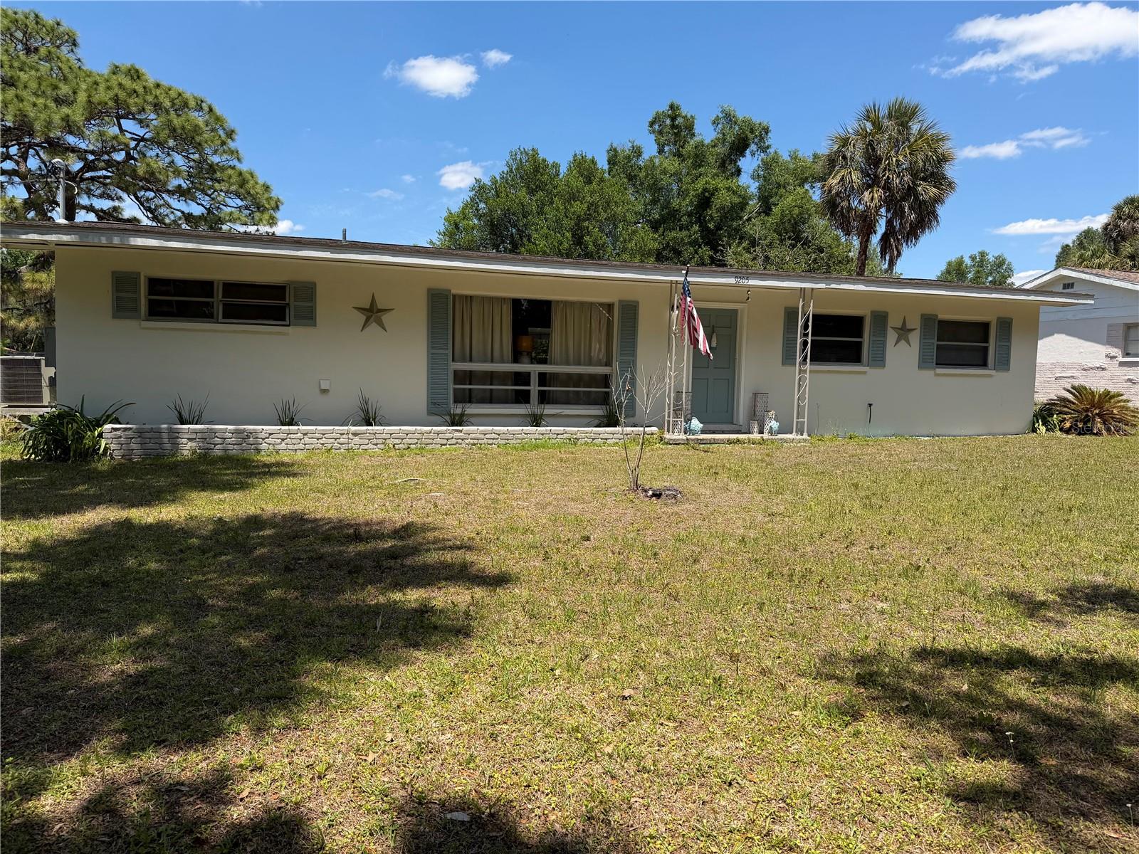 Image 3 of 40 For 9205 Jasmine Lane