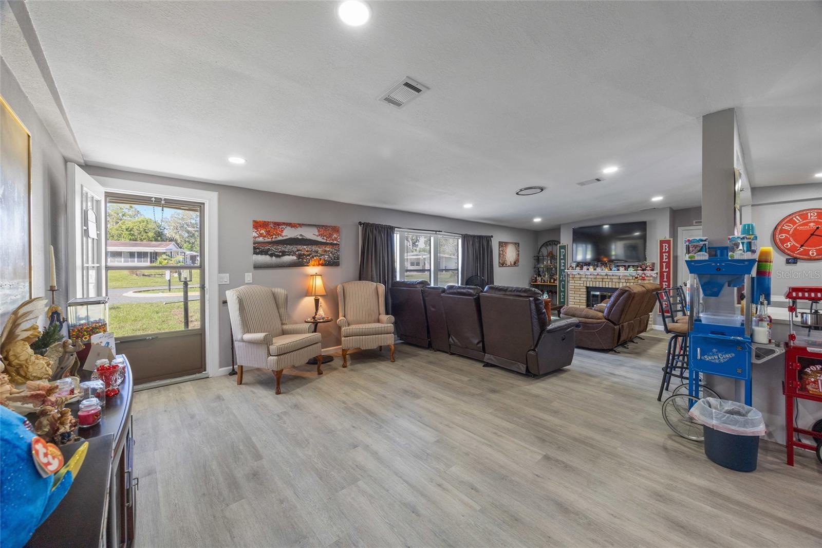 Image 11 of 40 For 3249 39th Avenue