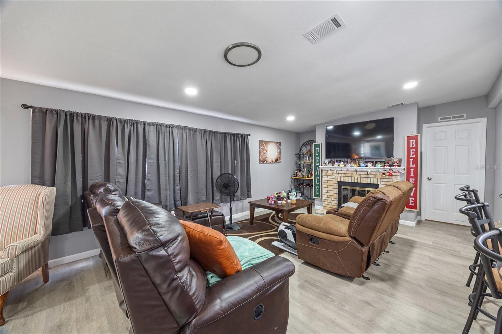 Image 8 of 40 For 3249 39th Avenue