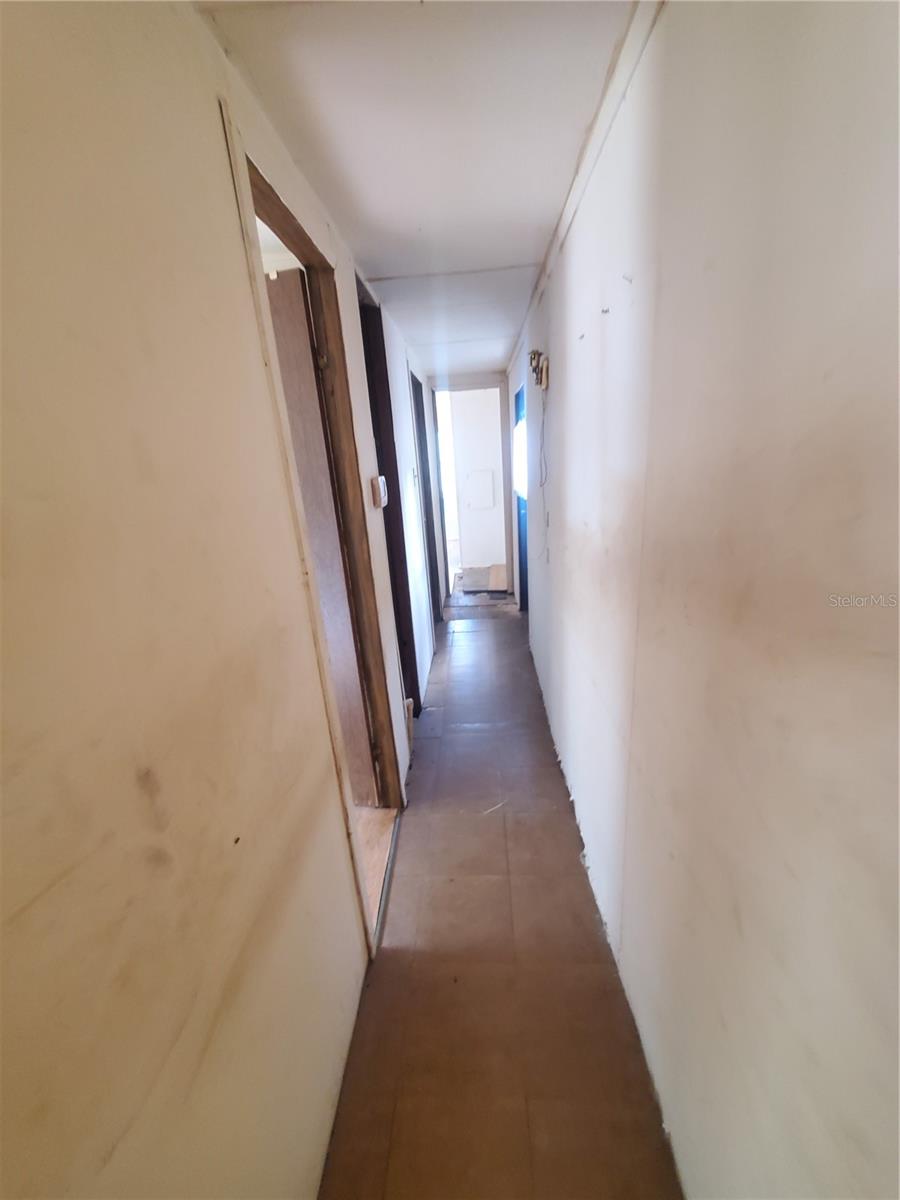 Listing photo id 9 for 6945 110th Street