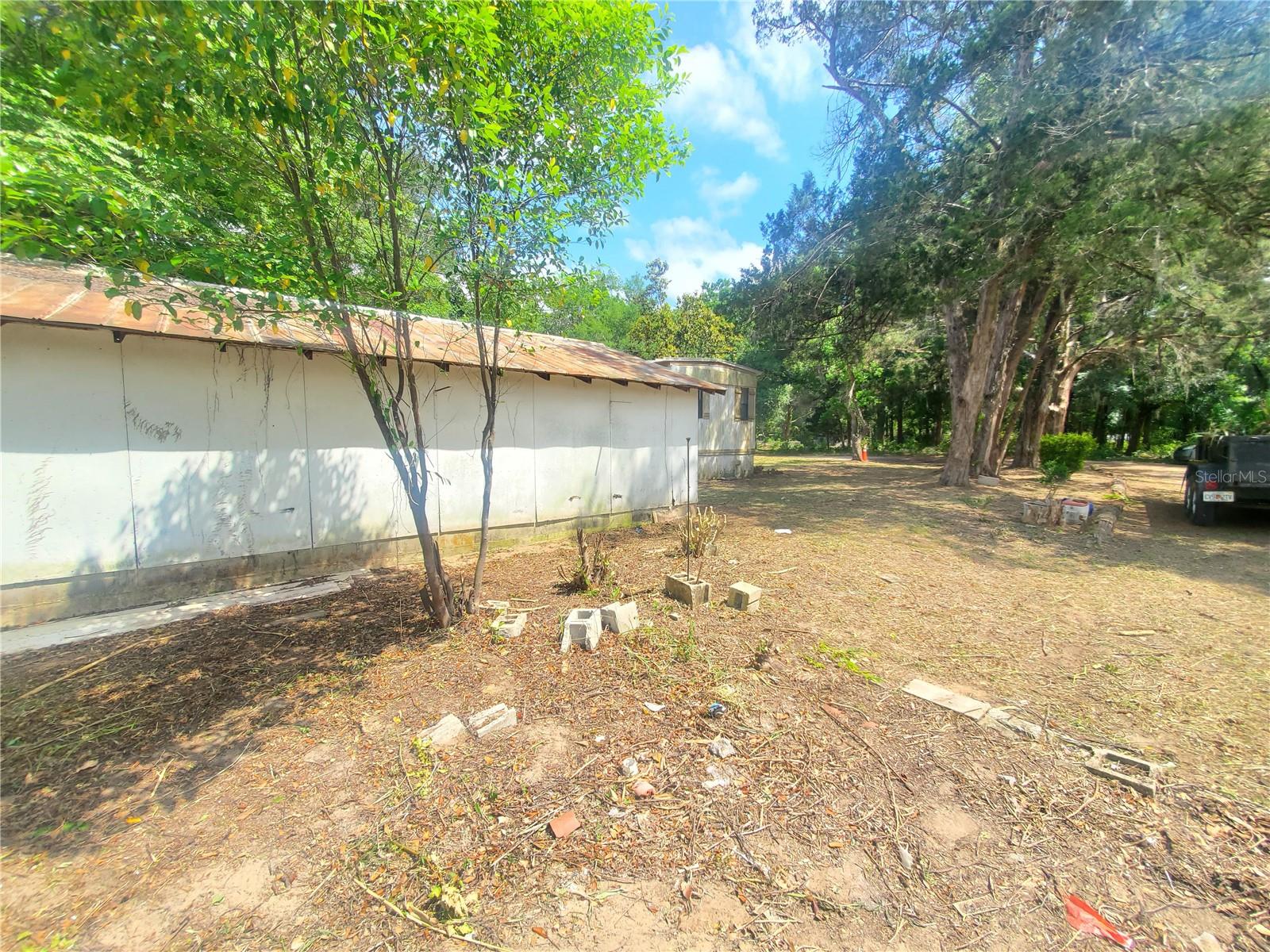 Listing photo id 29 for 6945 110th Street
