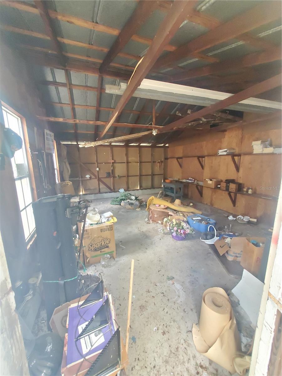 Listing photo id 34 for 6945 110th Street