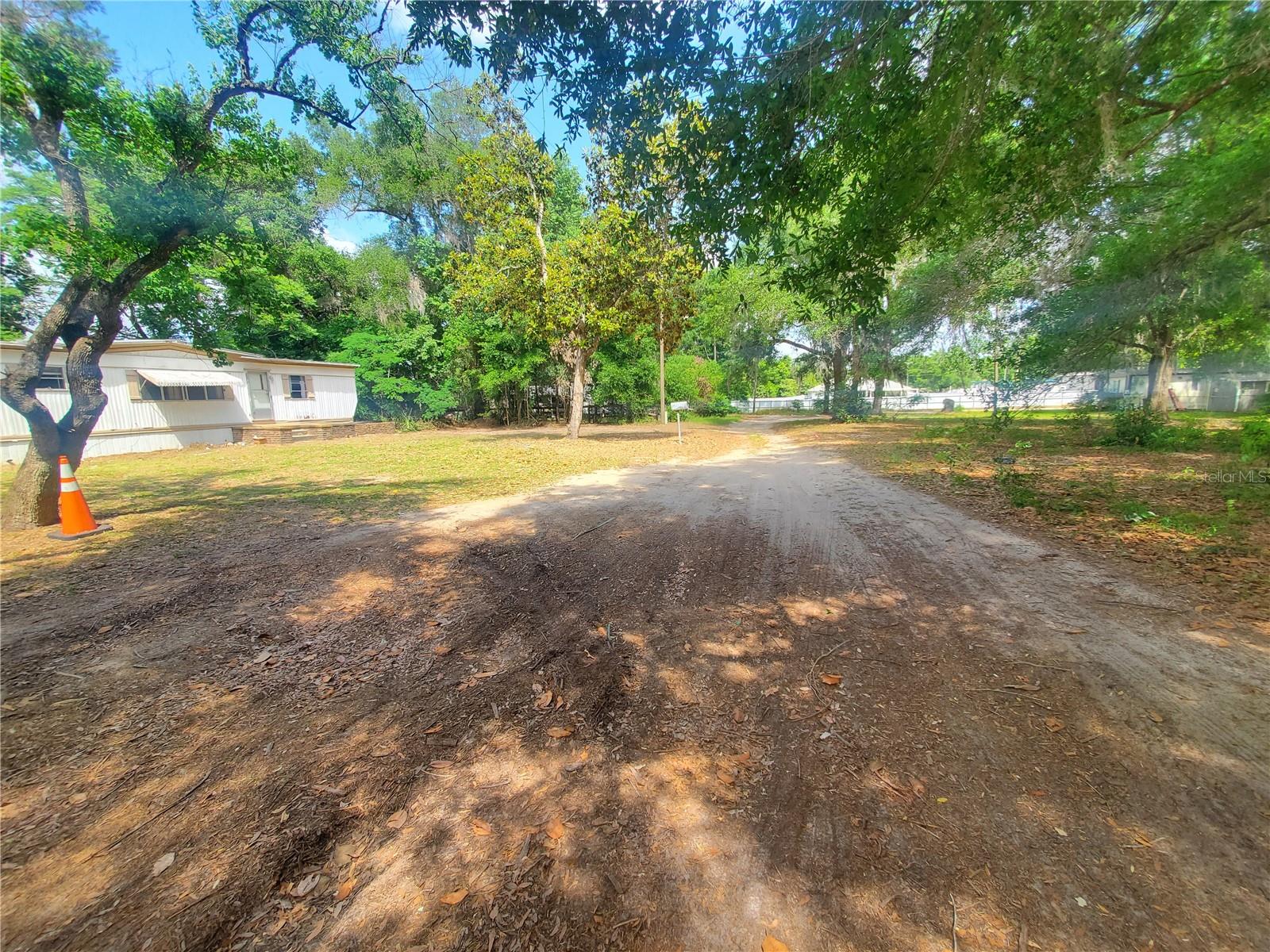 Listing photo id 38 for 6945 110th Street