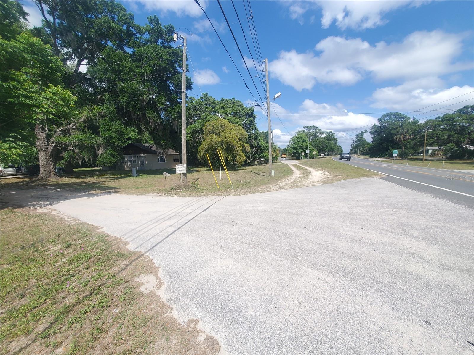 Listing photo id 41 for 6945 110th Street