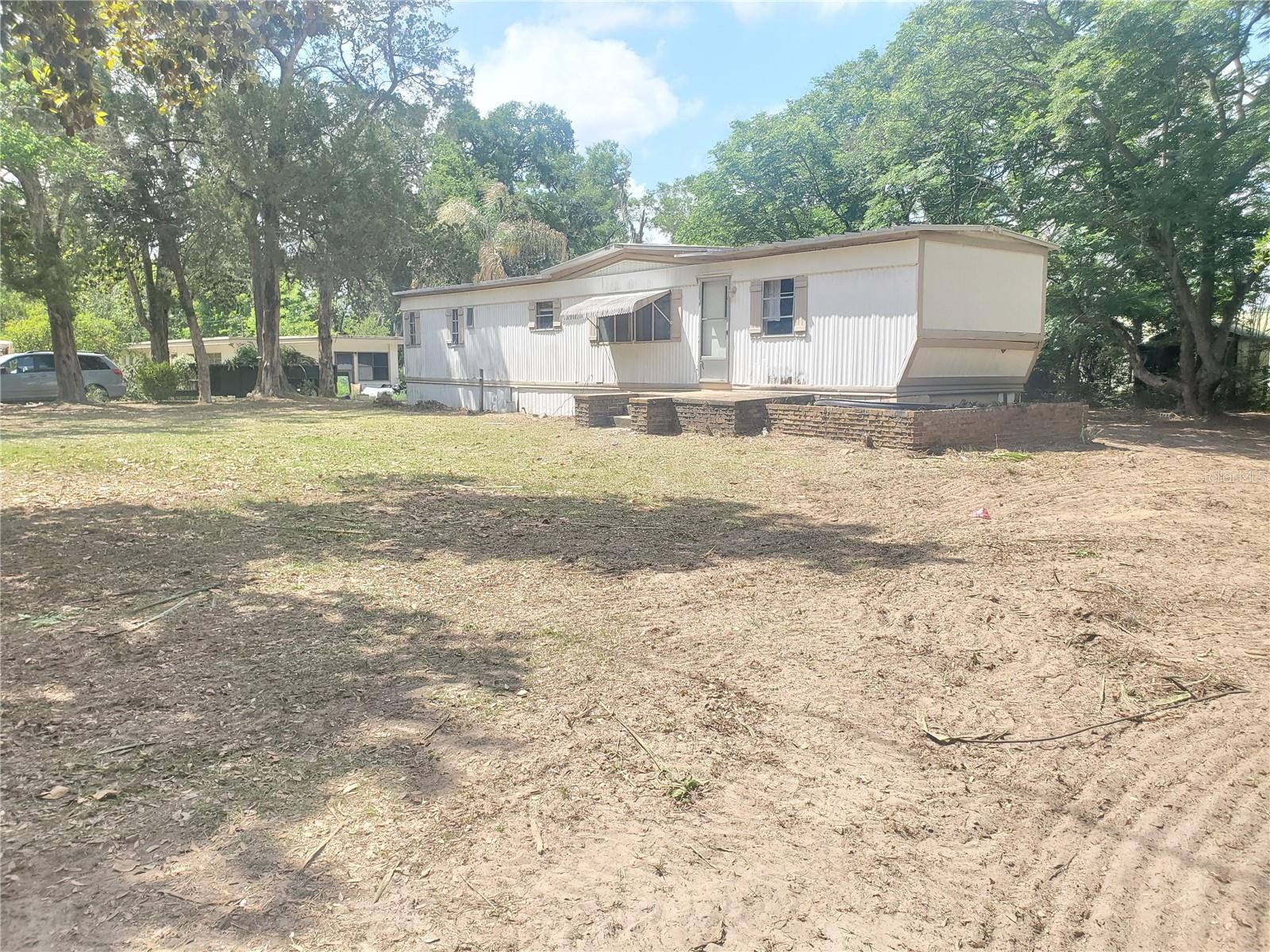 Listing photo id 4 for 6945 110th Street