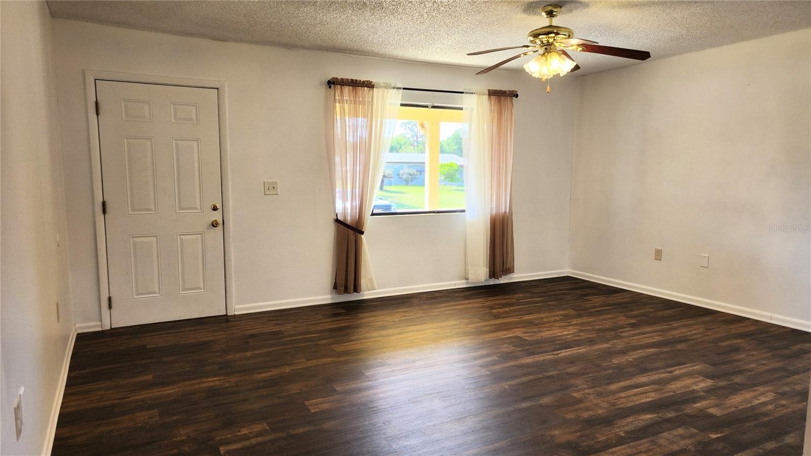 Image 2 of 17 For 10405 99th Avenue
