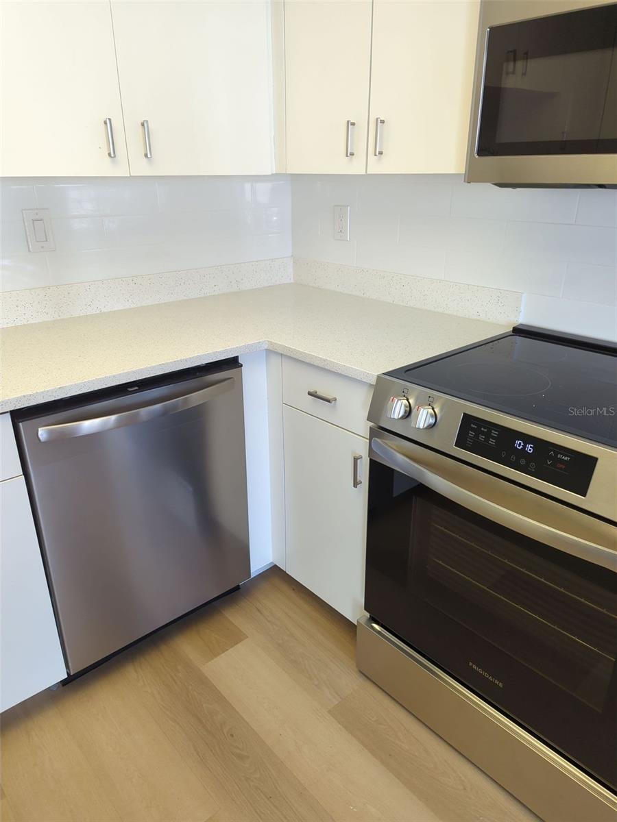 Image 6 of 12 For 143 13th Avenue