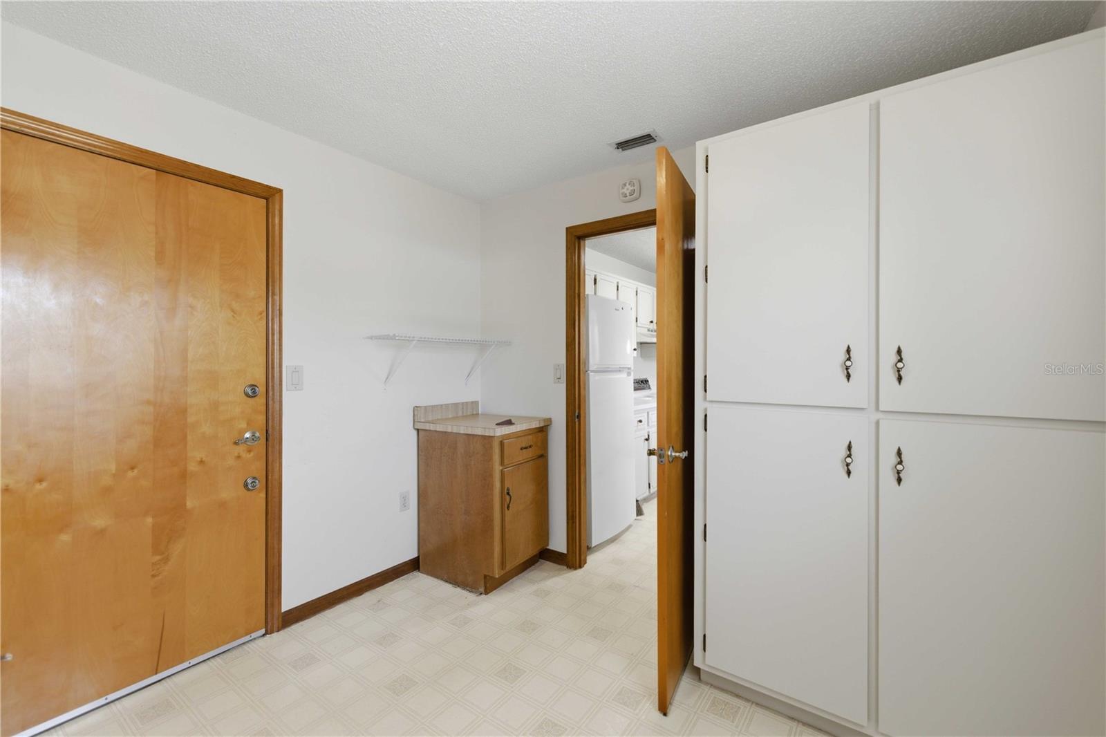 Image 22 of 33 For 3051 98th Street Road