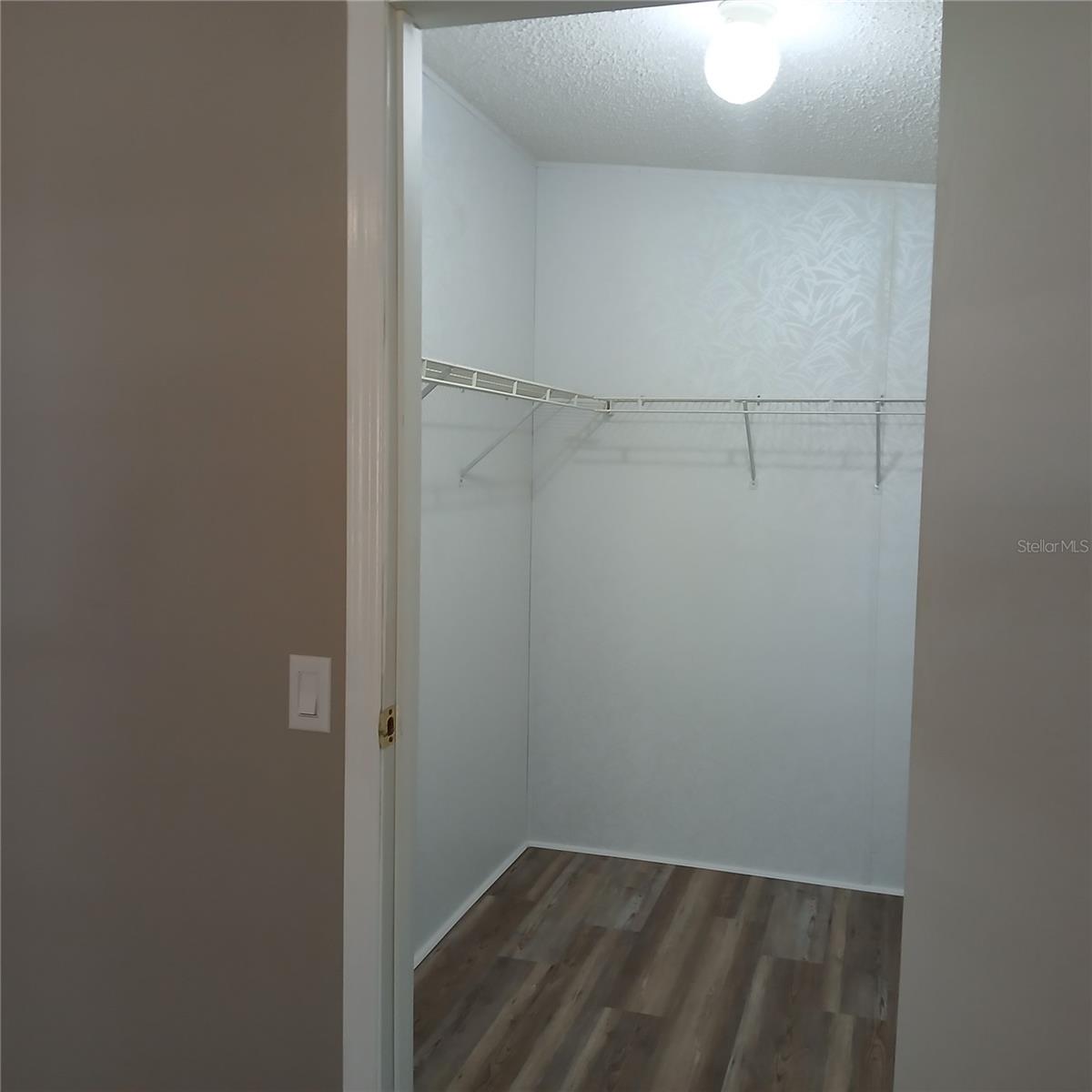 Image 16 of 98 For 7899 Fostoria Drive