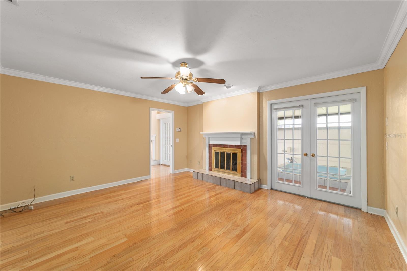 Image 39 of 70 For 1927 37th Court Circle