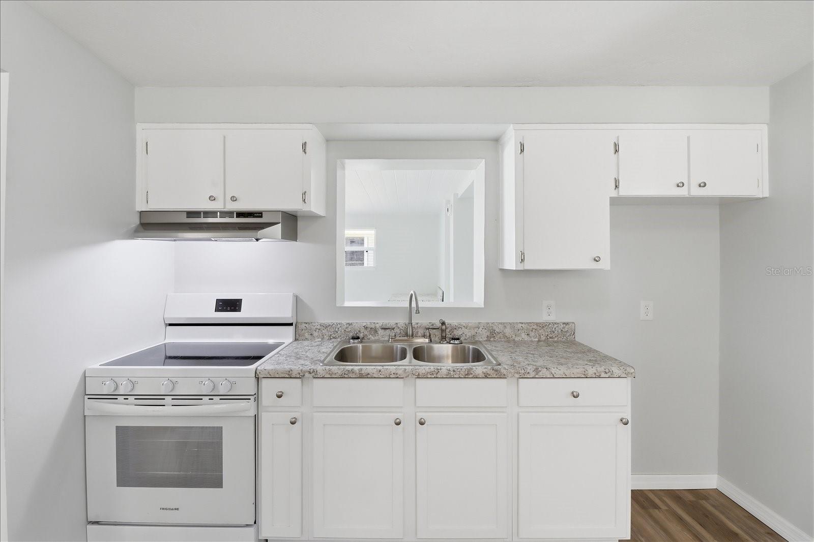 Image 13 of 46 For 5131 Manatee Terrace