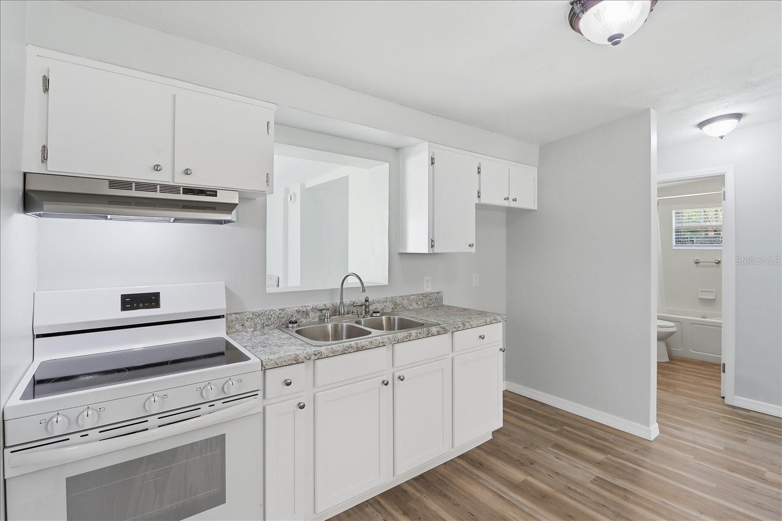 Image 15 of 46 For 5131 Manatee Terrace
