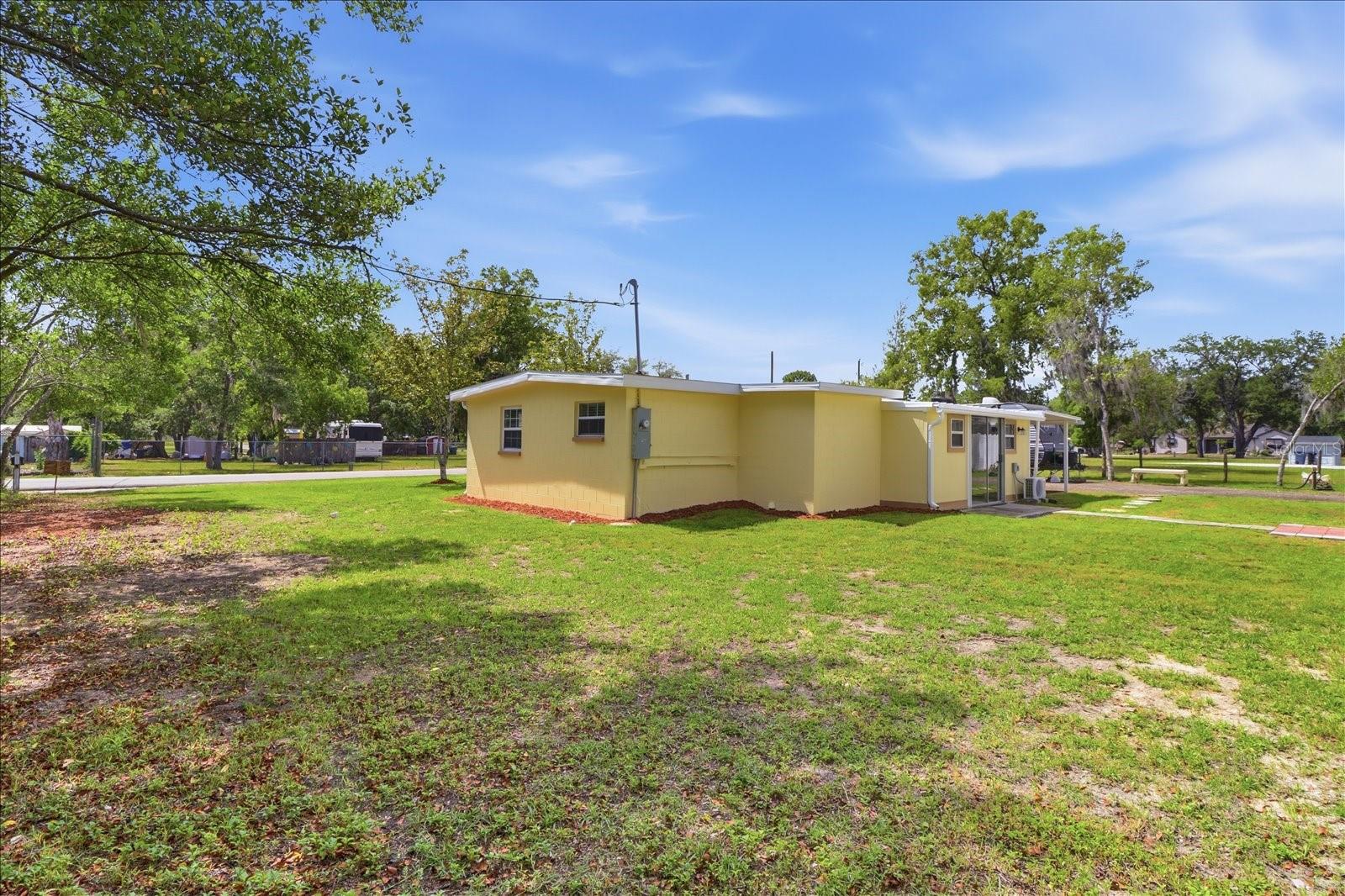 Image 32 of 46 For 5131 Manatee Terrace