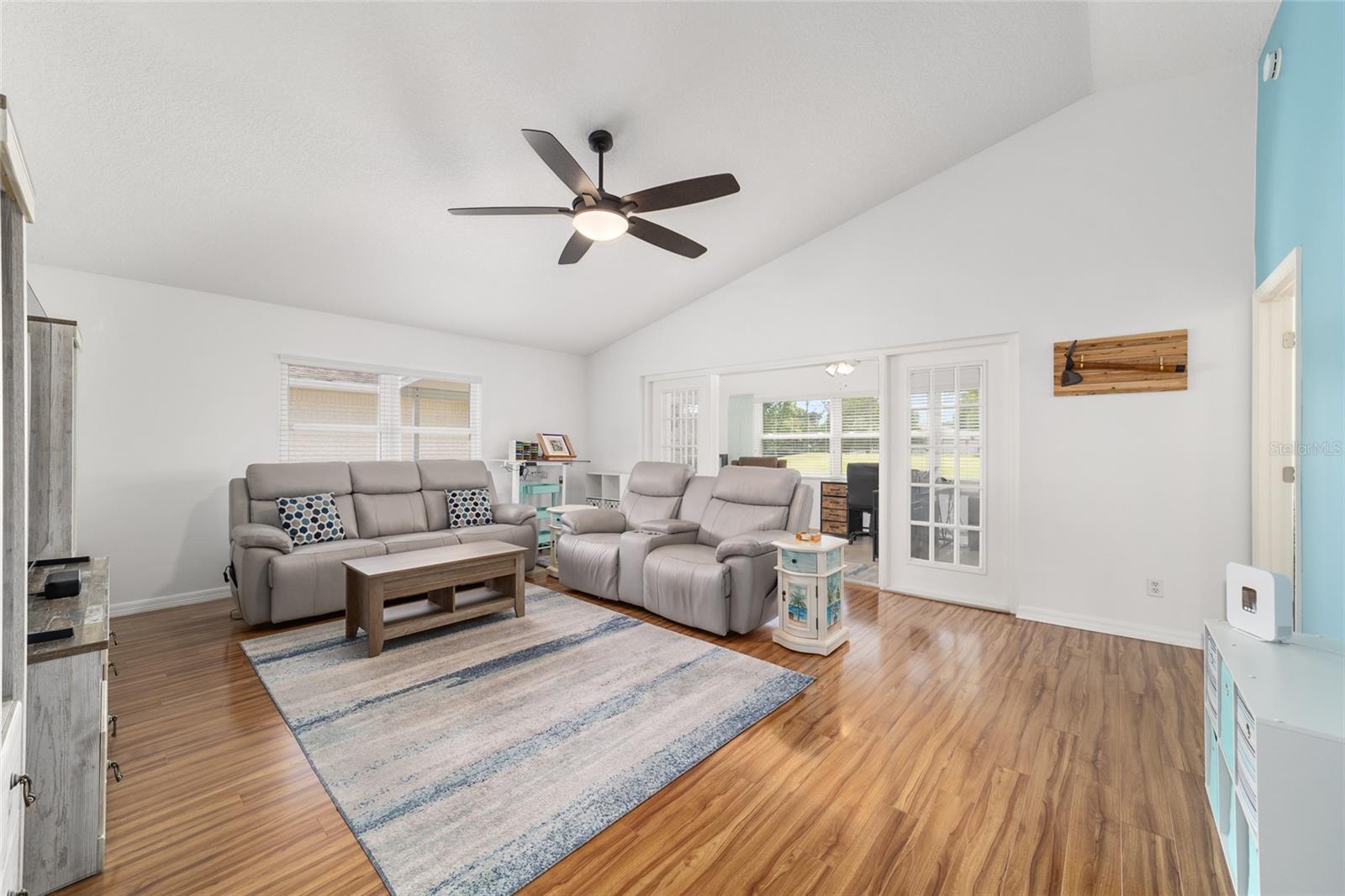 Image 17 of 55 For 9181 91st Circle